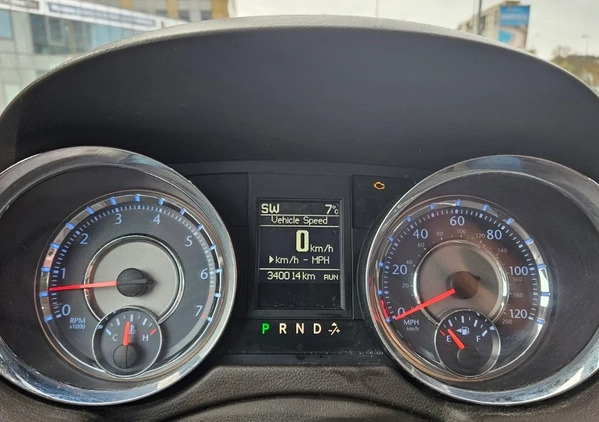 Chrysler Town &amp; Country cena 45000 przebieg: 345000, rok produkcji 2015 z Warszawa małe 106